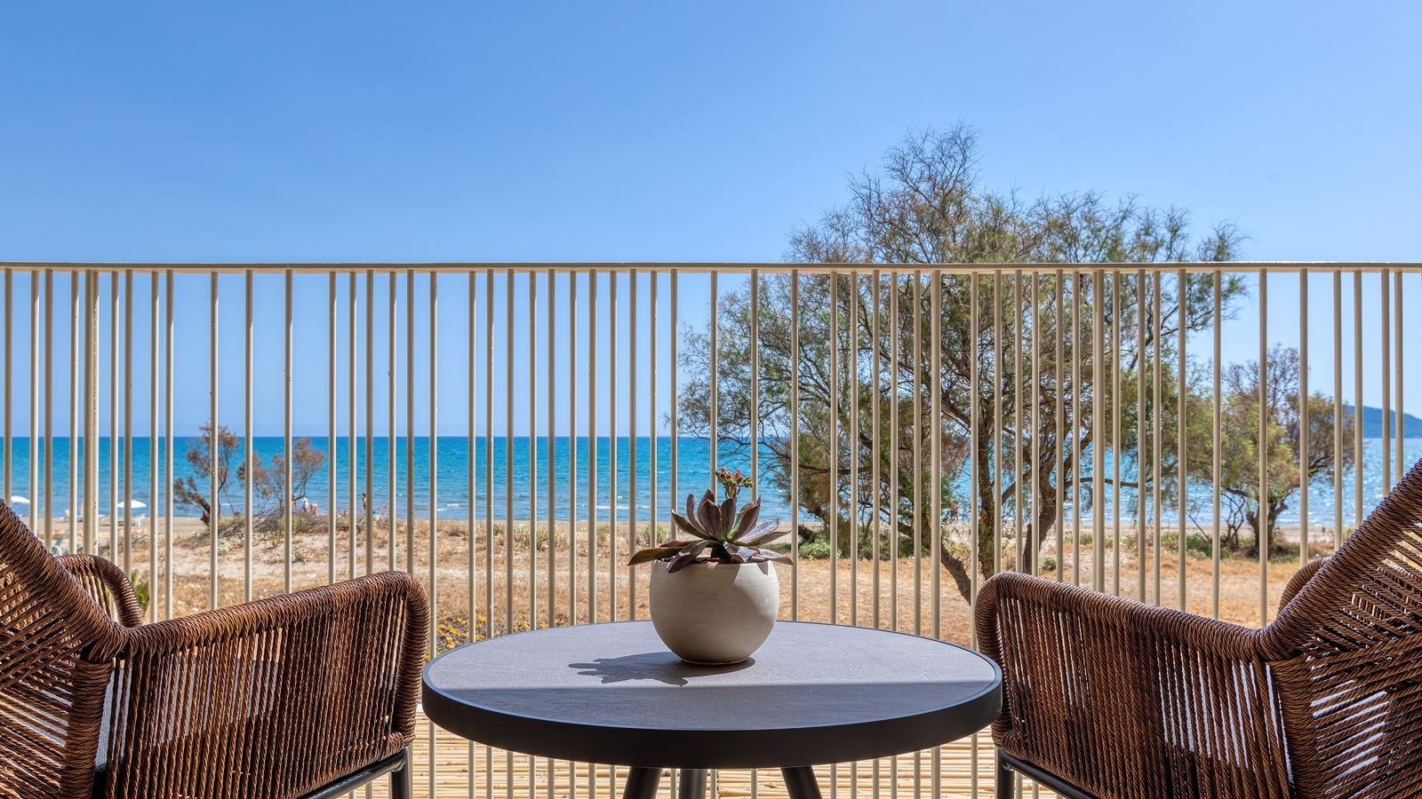 rooms-grand-sapphire-zen-suite