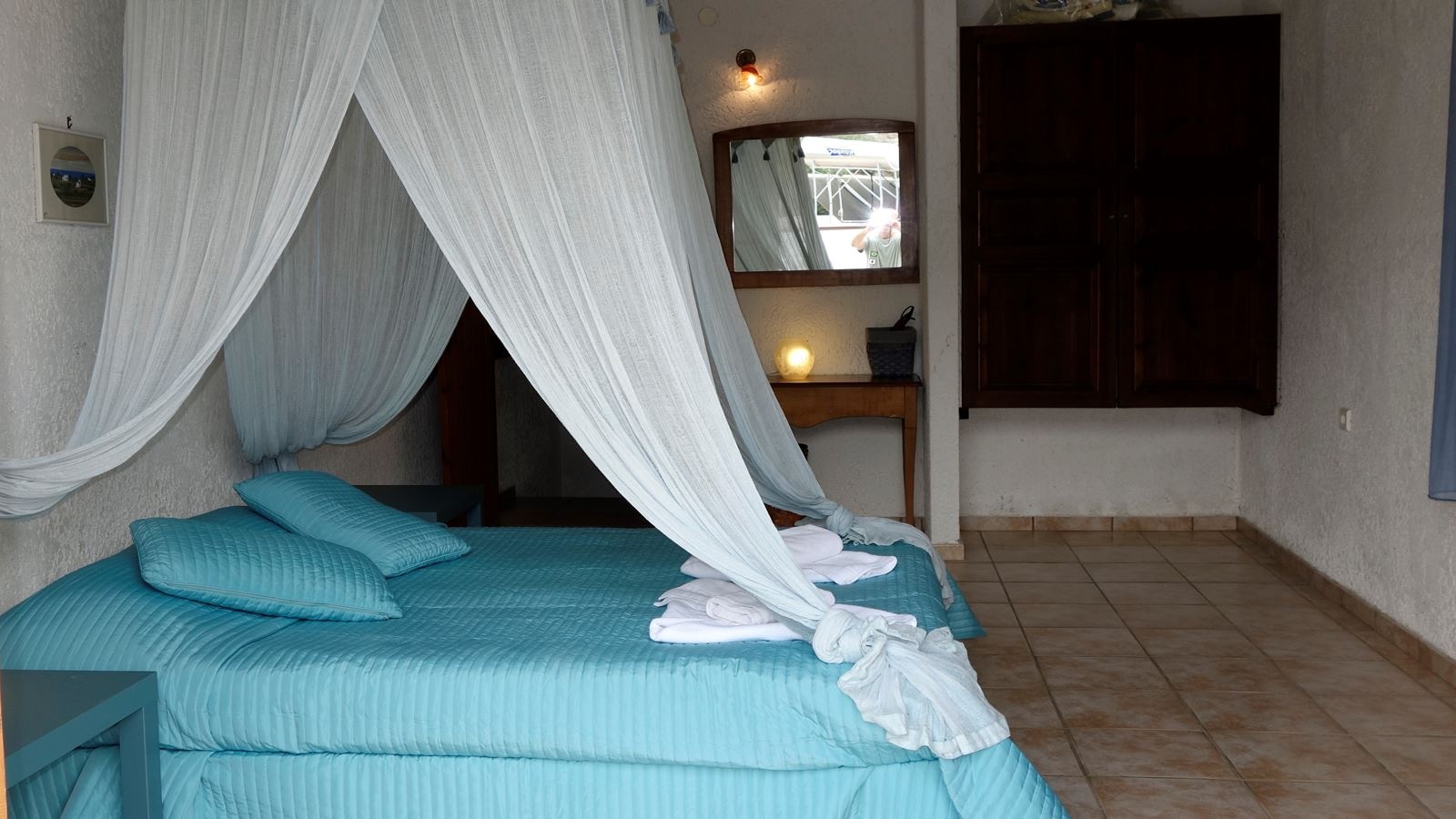 rooms-two-bedrooms-apartment-garden-view