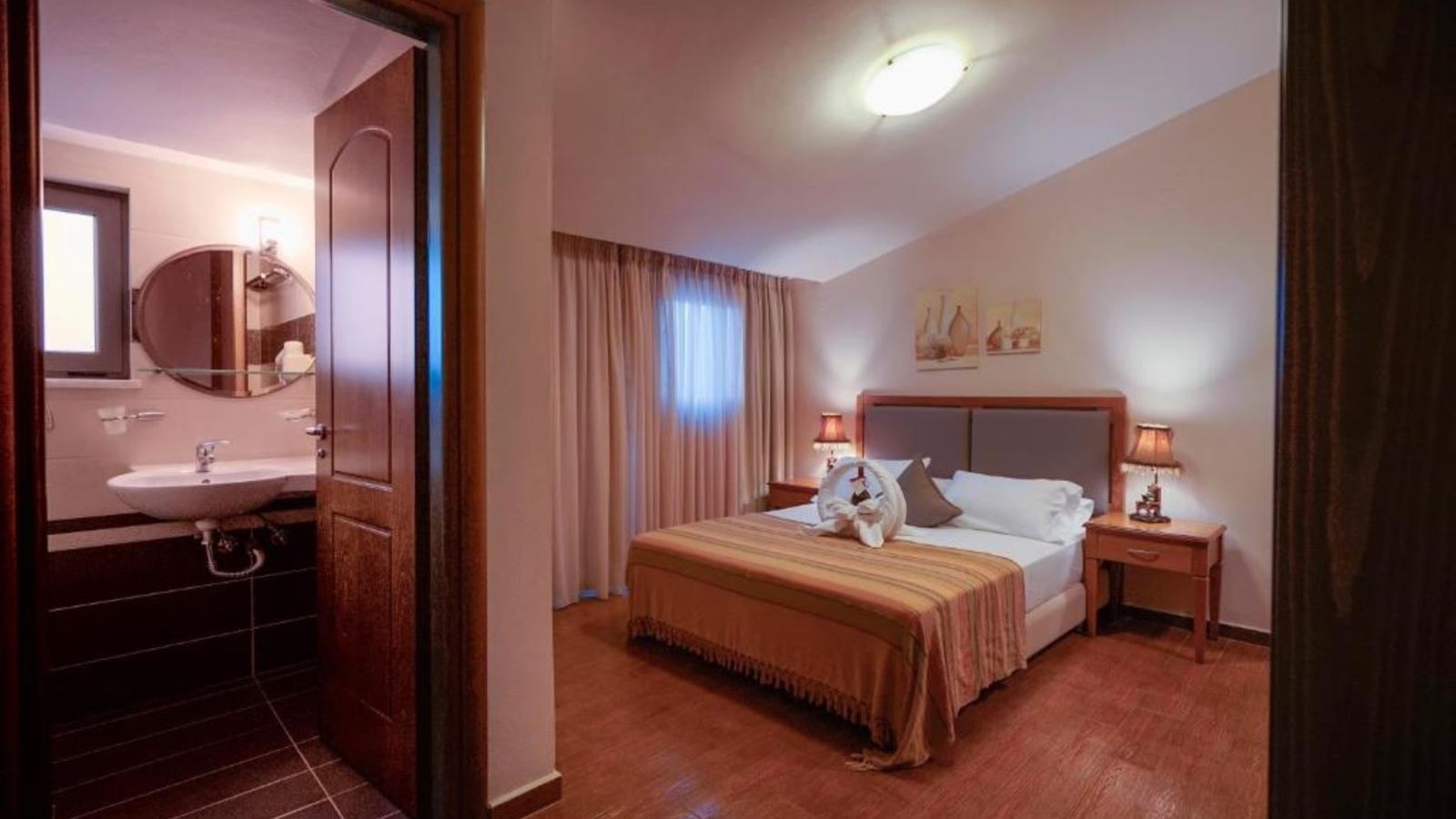 rooms-superior-maisonette-pool-view-balcony-or-terrace