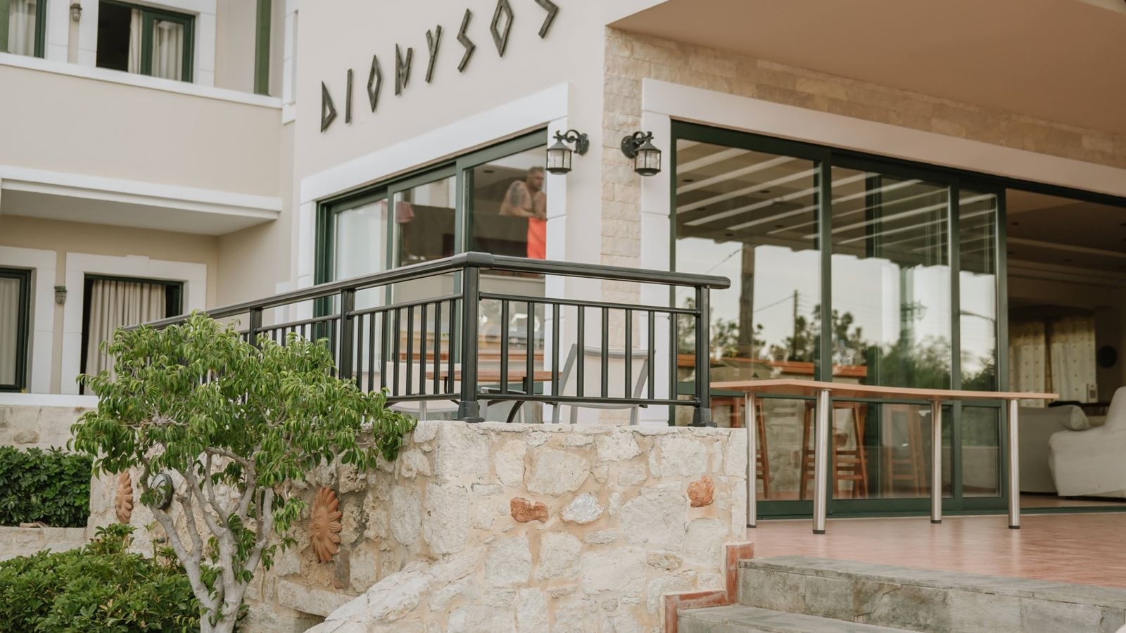 general-main-building