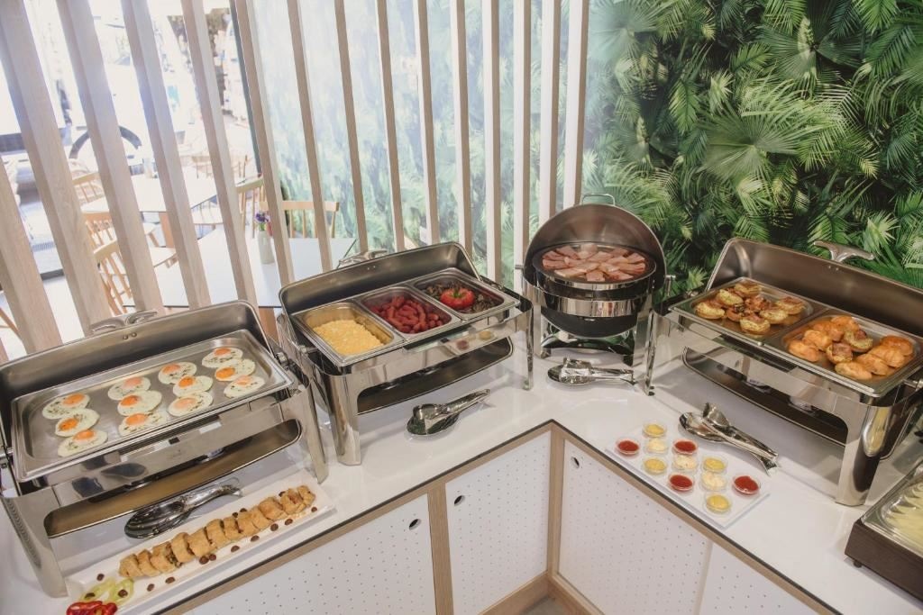 restaurants-restaurants