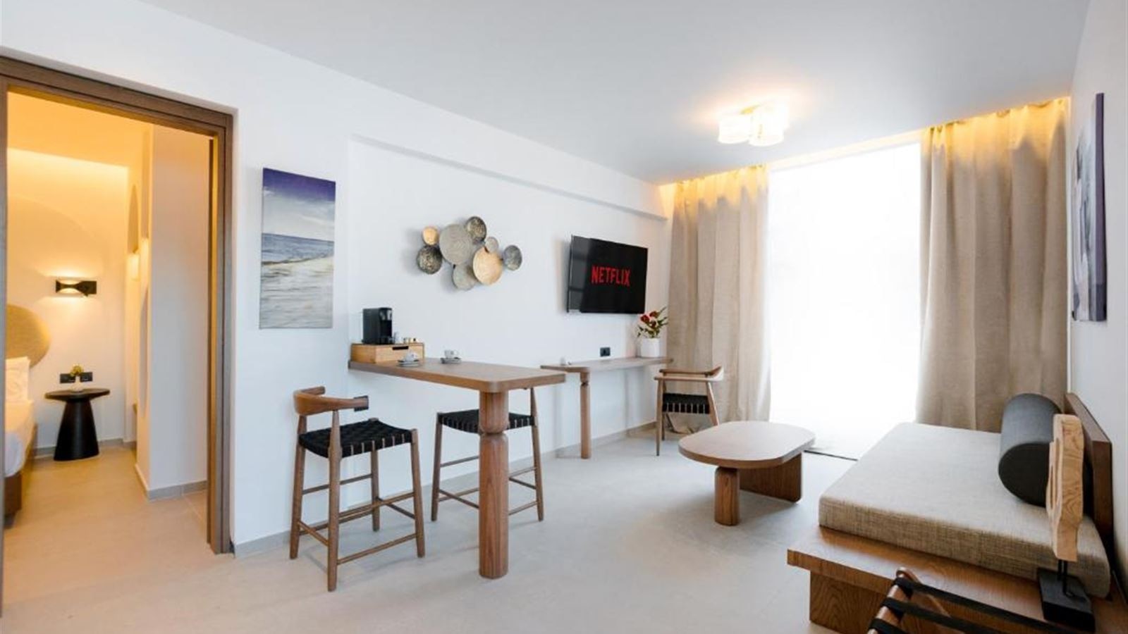 rooms-suite-open-air-jacuzzi-4-pax