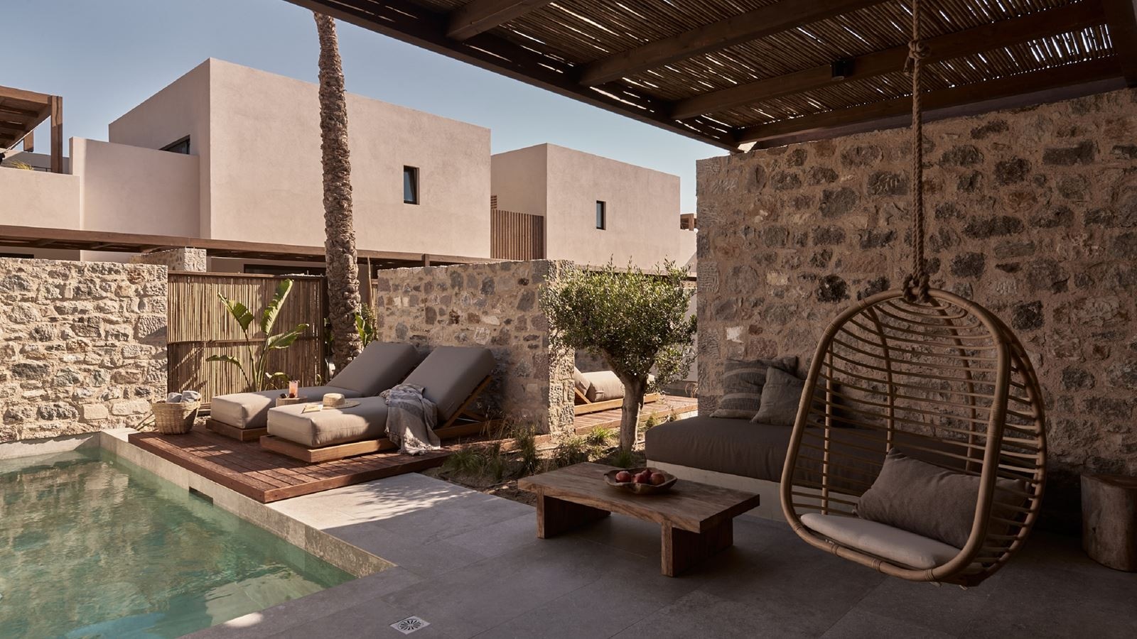 rooms-premium-private-pool-suite