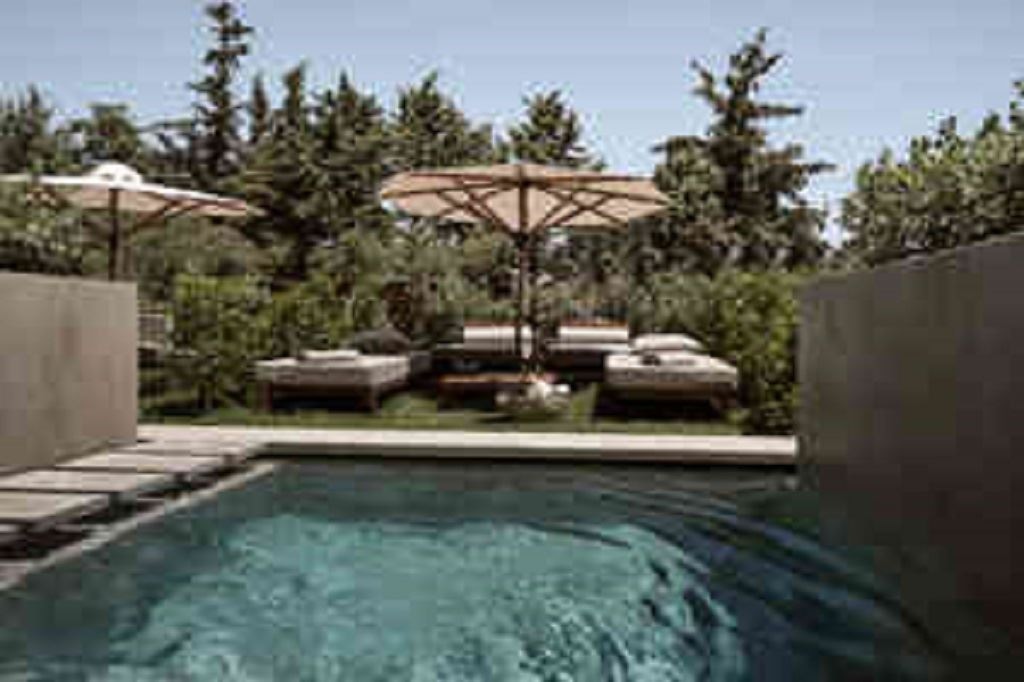 rooms-suite-gardenview-privatepool