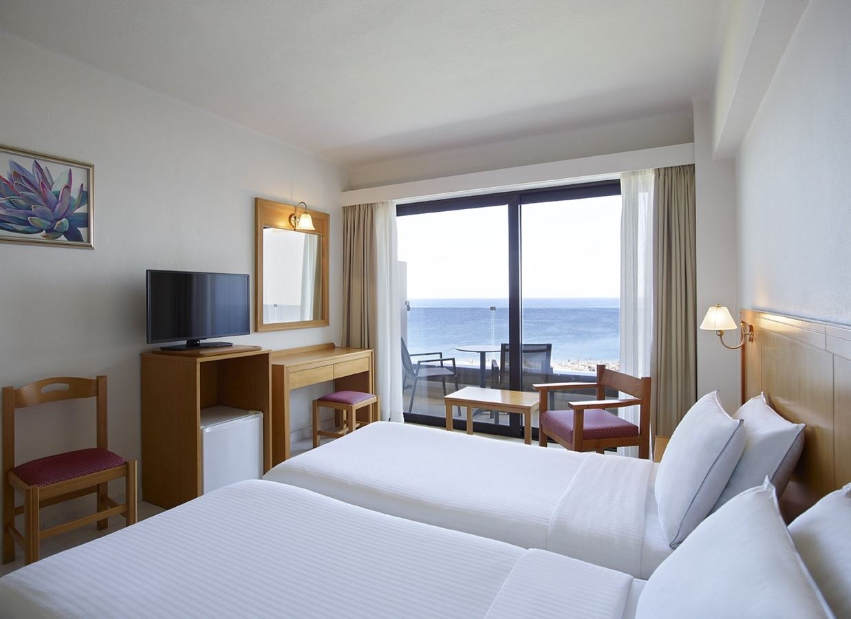 rooms-room-standard-double-sea-view