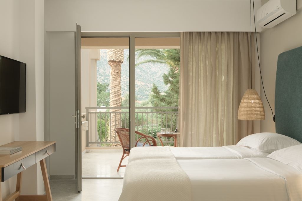 rooms-double-room-superior-sea-view