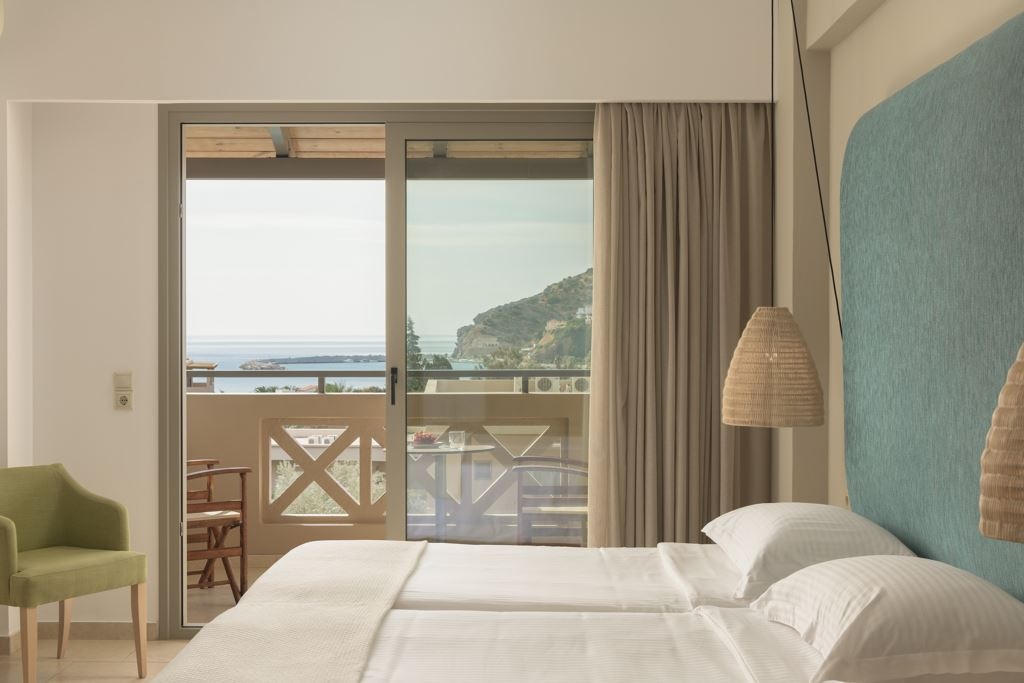 rooms-double-room-superior-sea-view