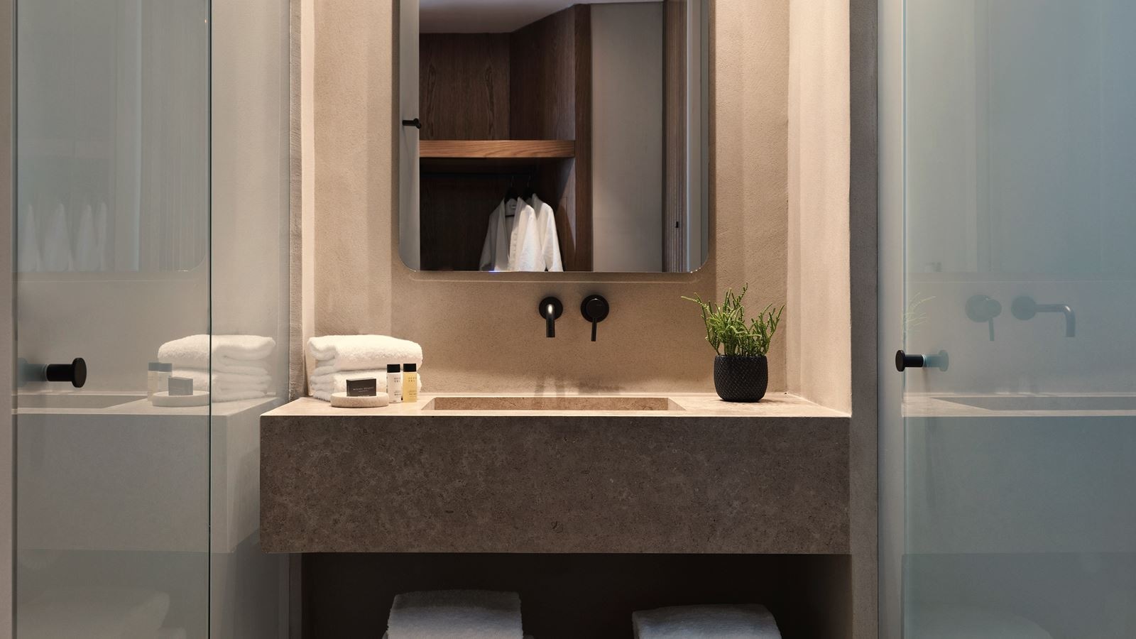 rooms-santorini-king-bed-with-private-pool-room