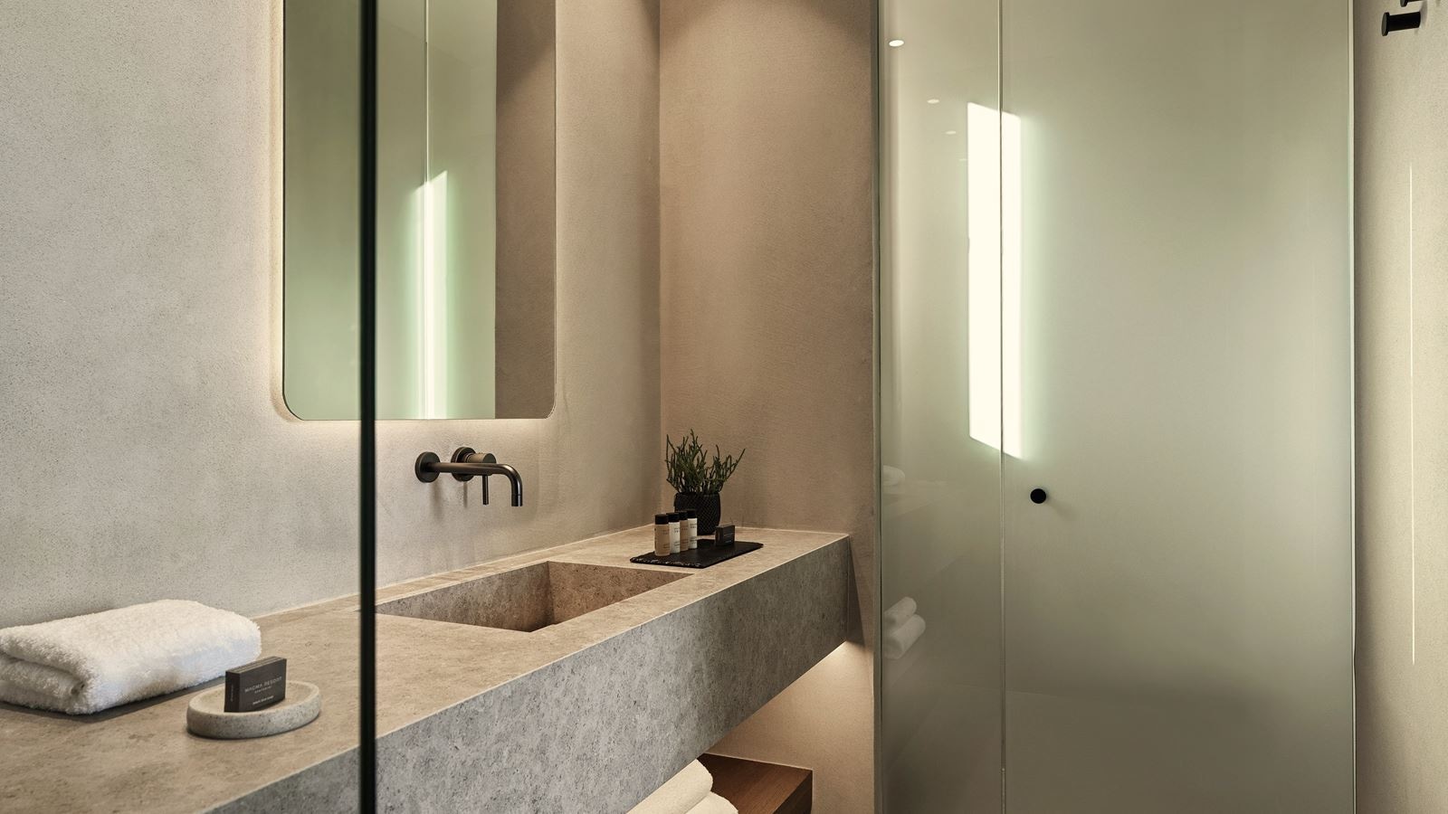 rooms-junior-suite-seaview-with-private-pool