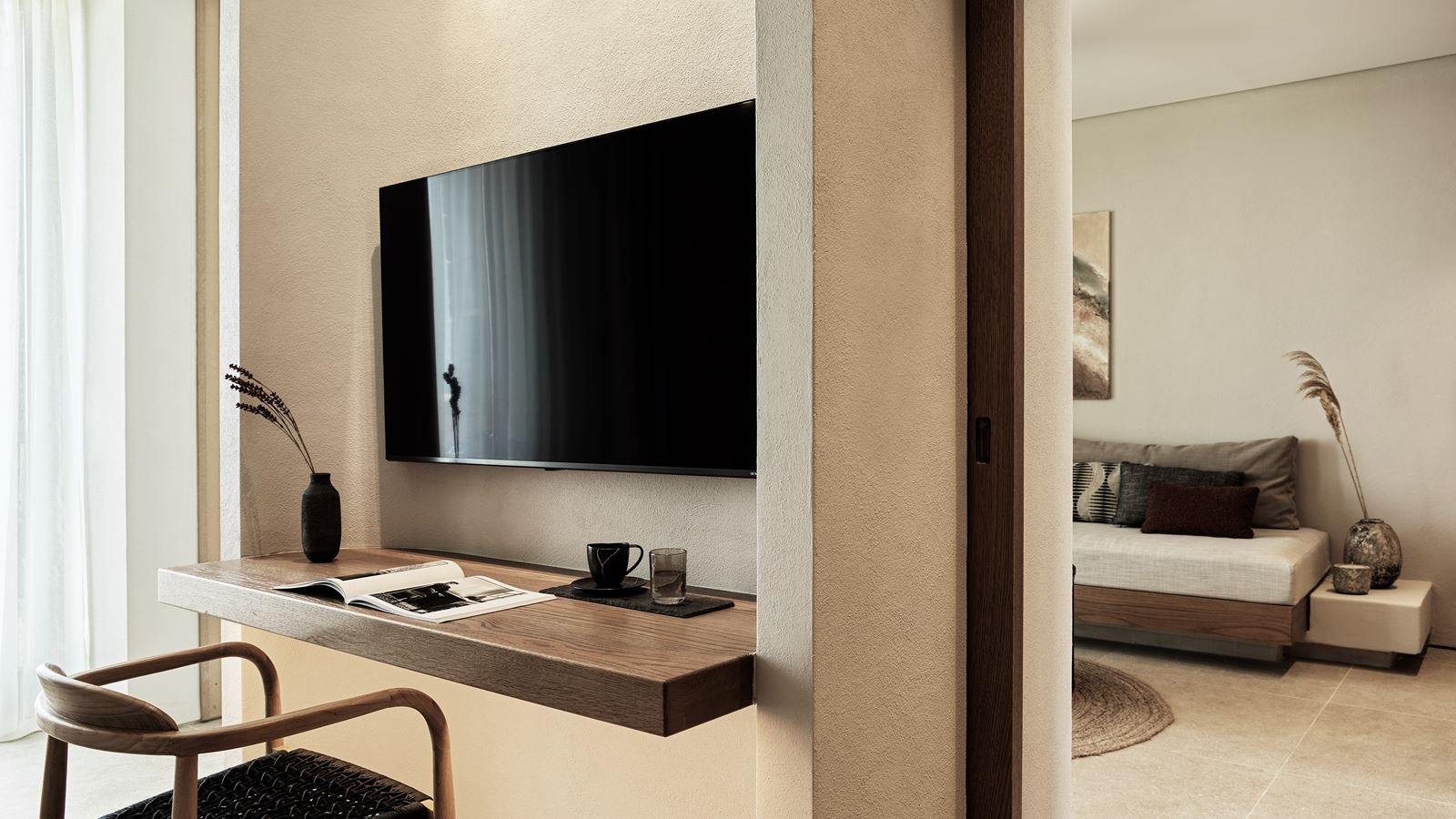 rooms-lava-suite-seaview-with-jacuzzi