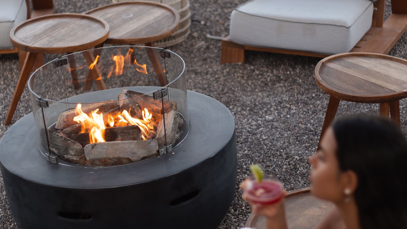 restaurants-bar-on-the-rocks