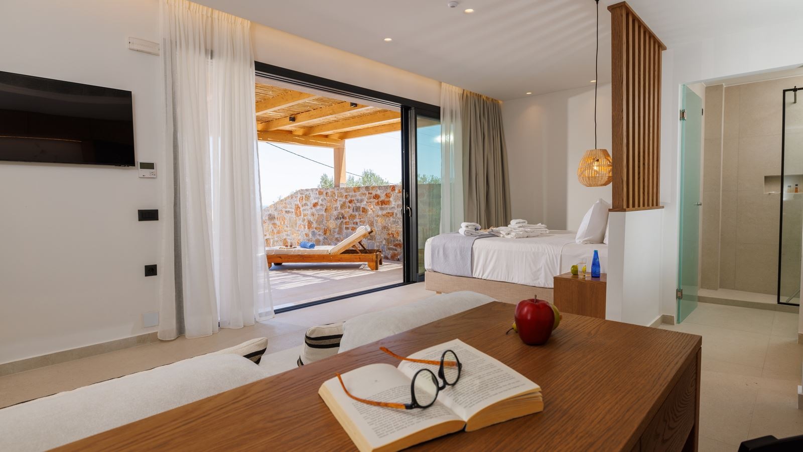 rooms-junior-suite-with-private-pool