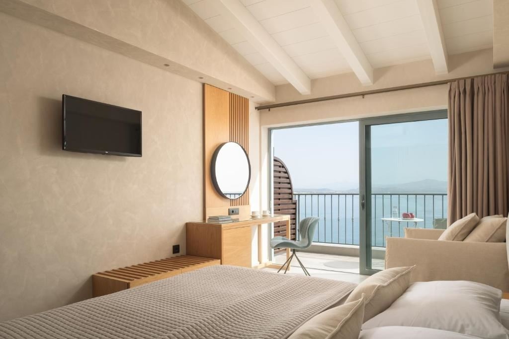 rooms-suite-junior-sea-view
