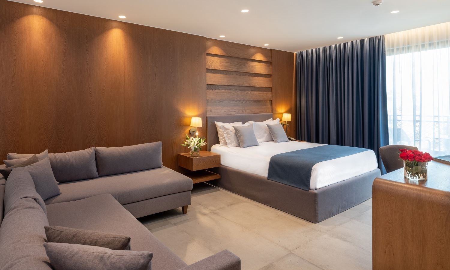 rooms-family-luxury-open-plan-garden-view