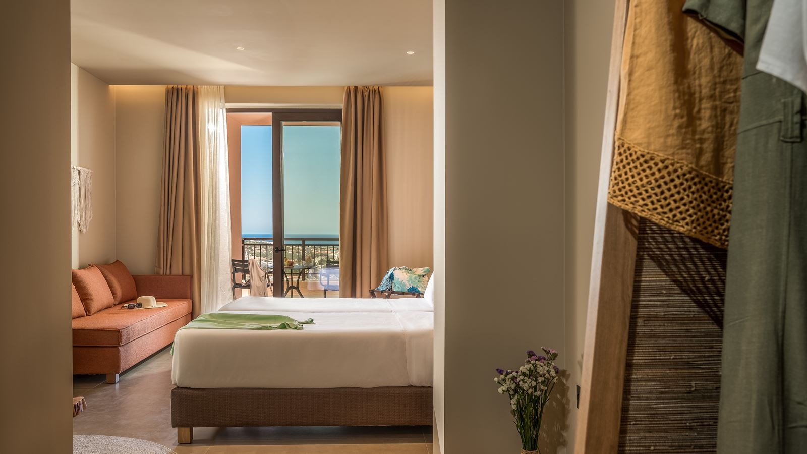 rooms-room-superior-sea-view-balcony-or-terrace