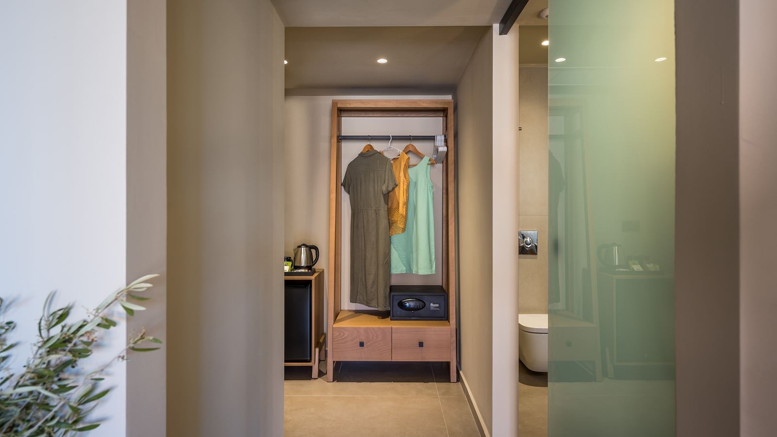 rooms-room-superior-balcony-or-terrace