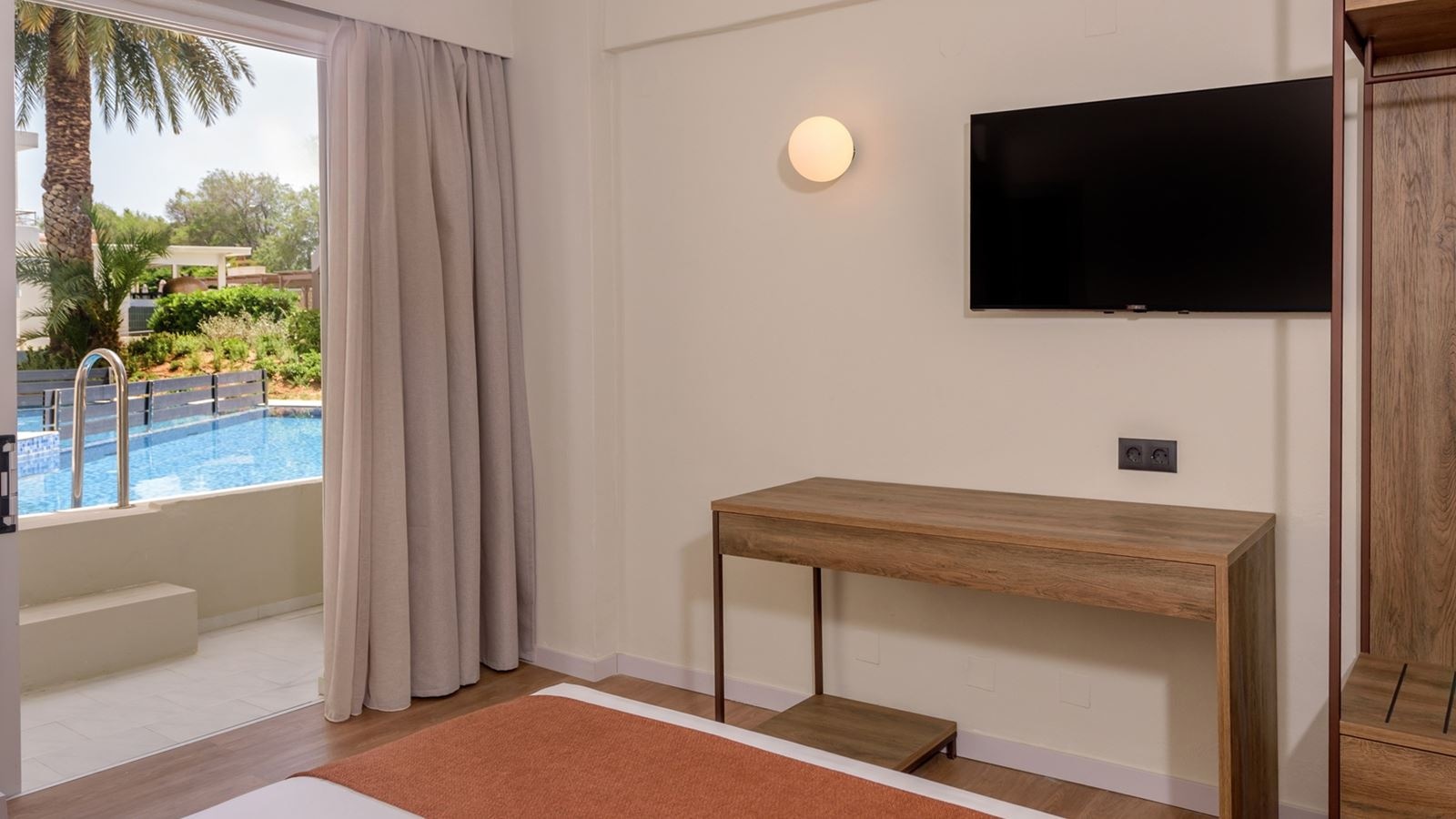 rooms-superior-family-2bedroom-private-pool