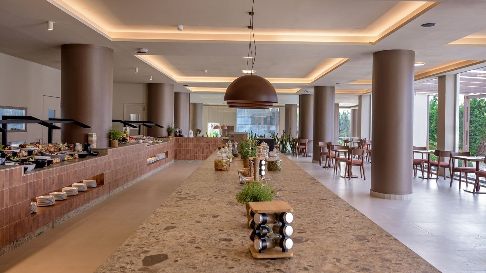 restaurants-world-cousin-main-restaurant