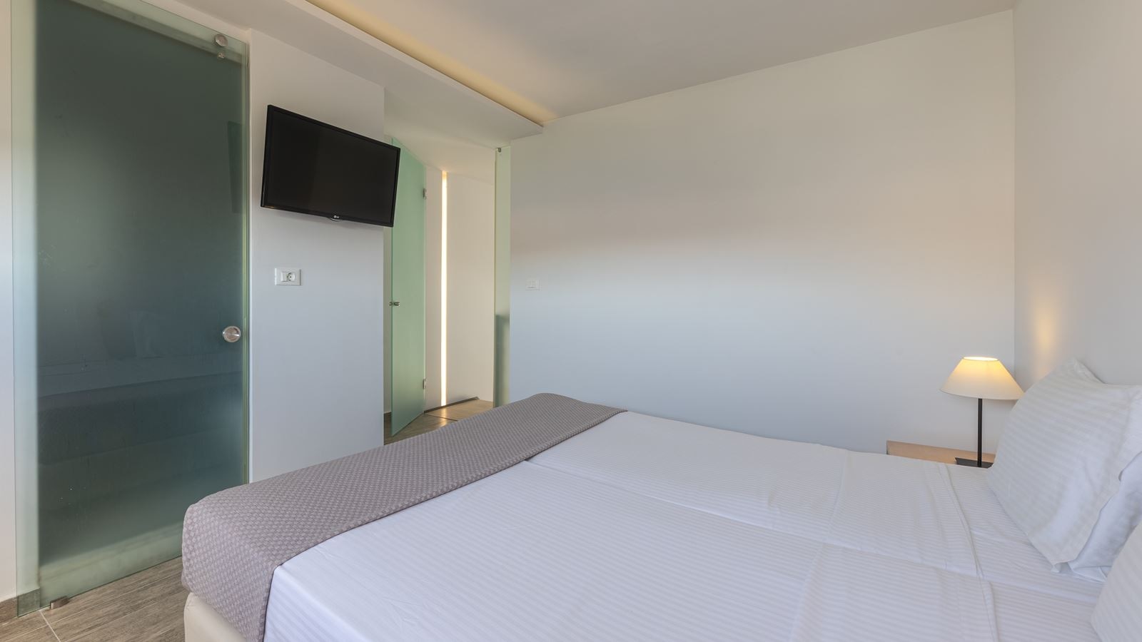 rooms-bi-level-sea-view