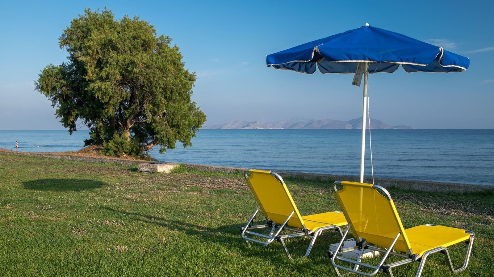 rooms-bungalow-beachfront