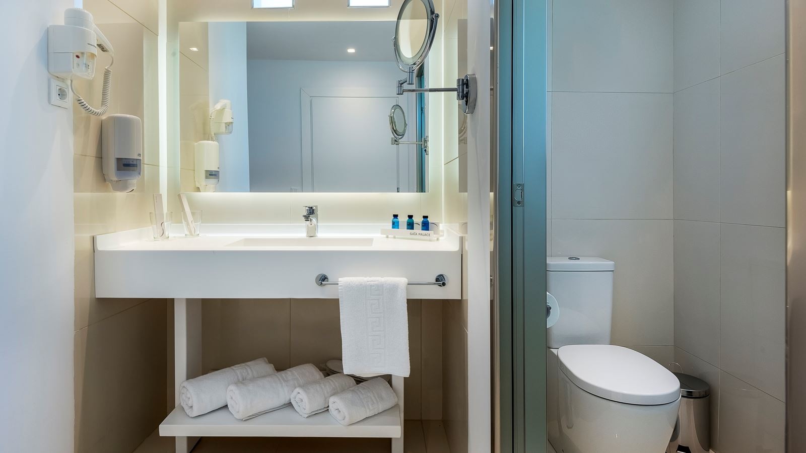 rooms-villa-with-private-pool