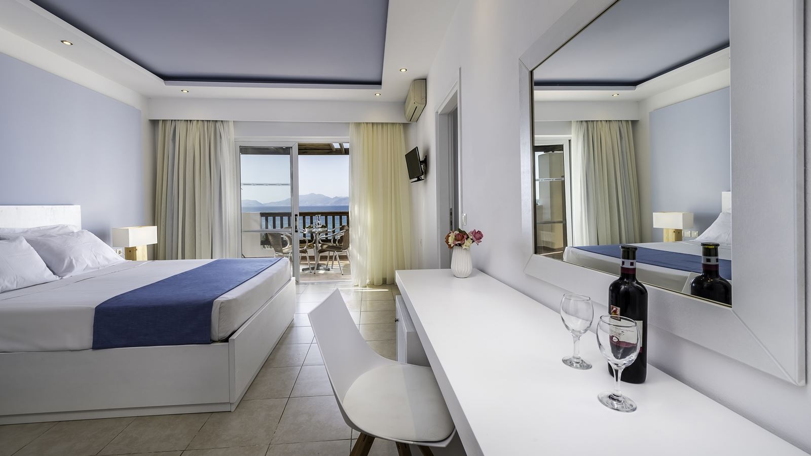 rooms-superior-family-sea-side-view-2-bedrooms