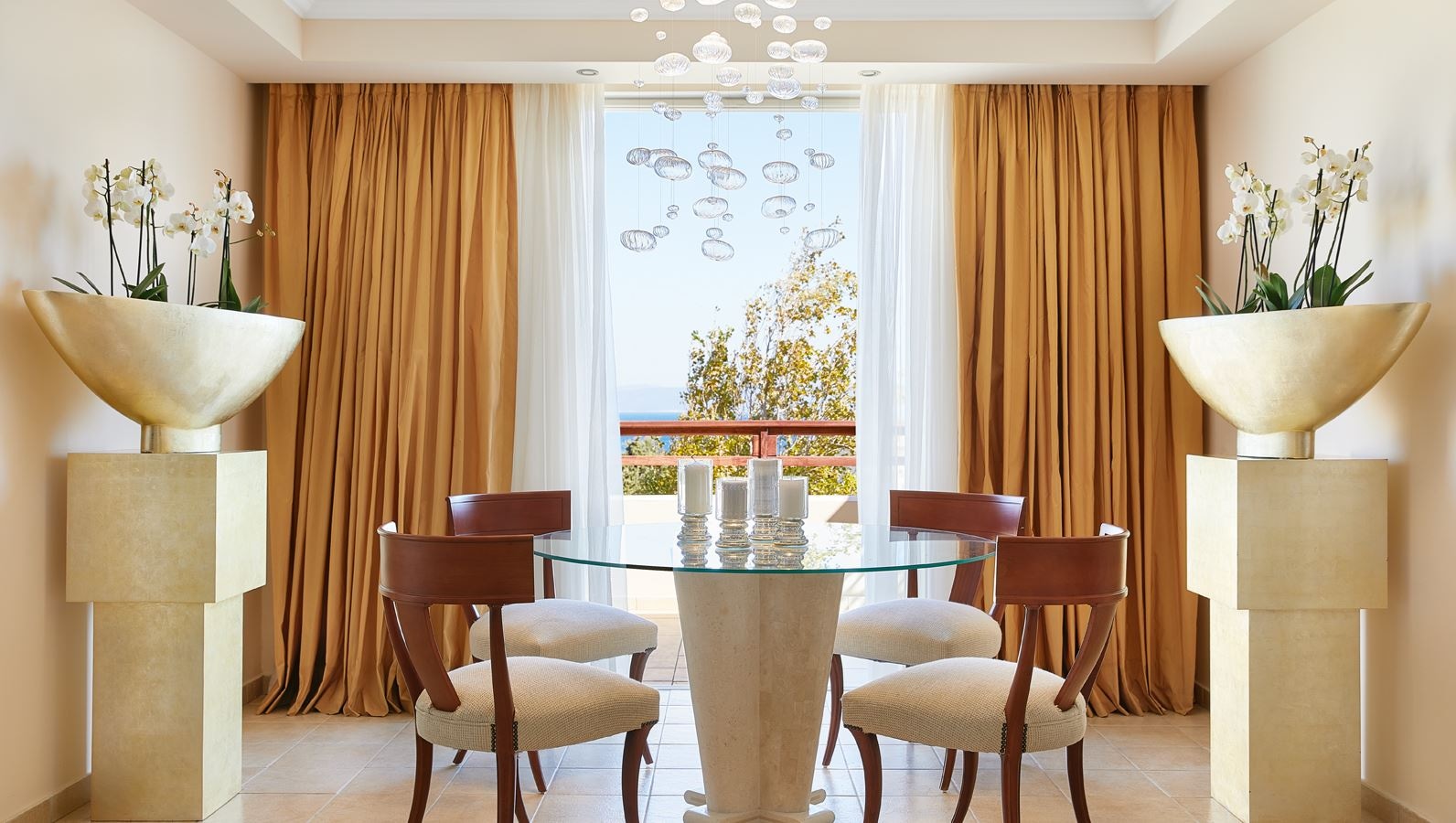 rooms-senior-suite-penthouse-main-building-sea-view