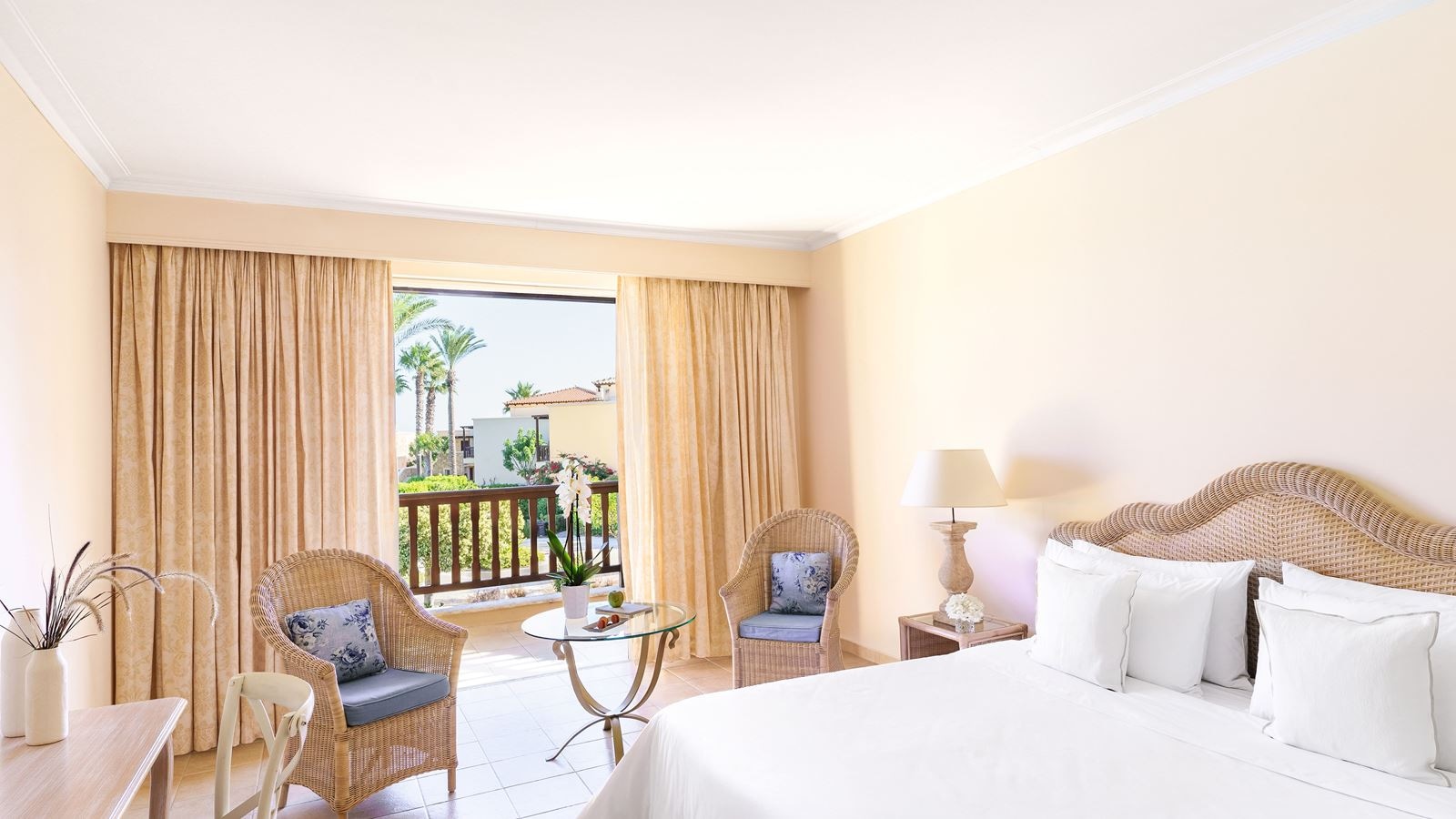 rooms-double-room-garden-view