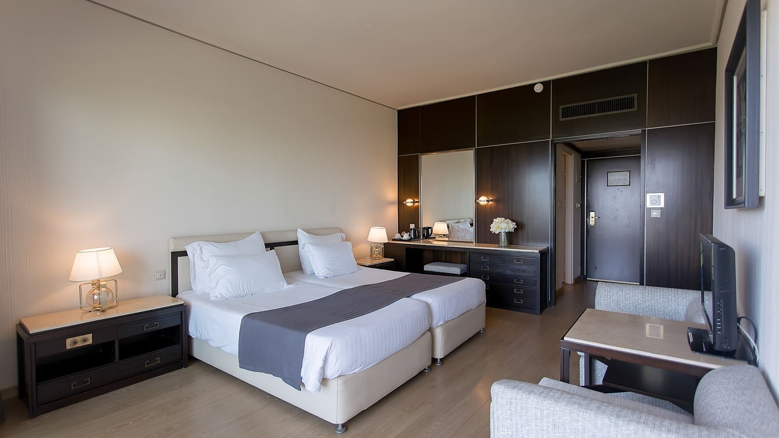 rooms-superior-twin-lake-view