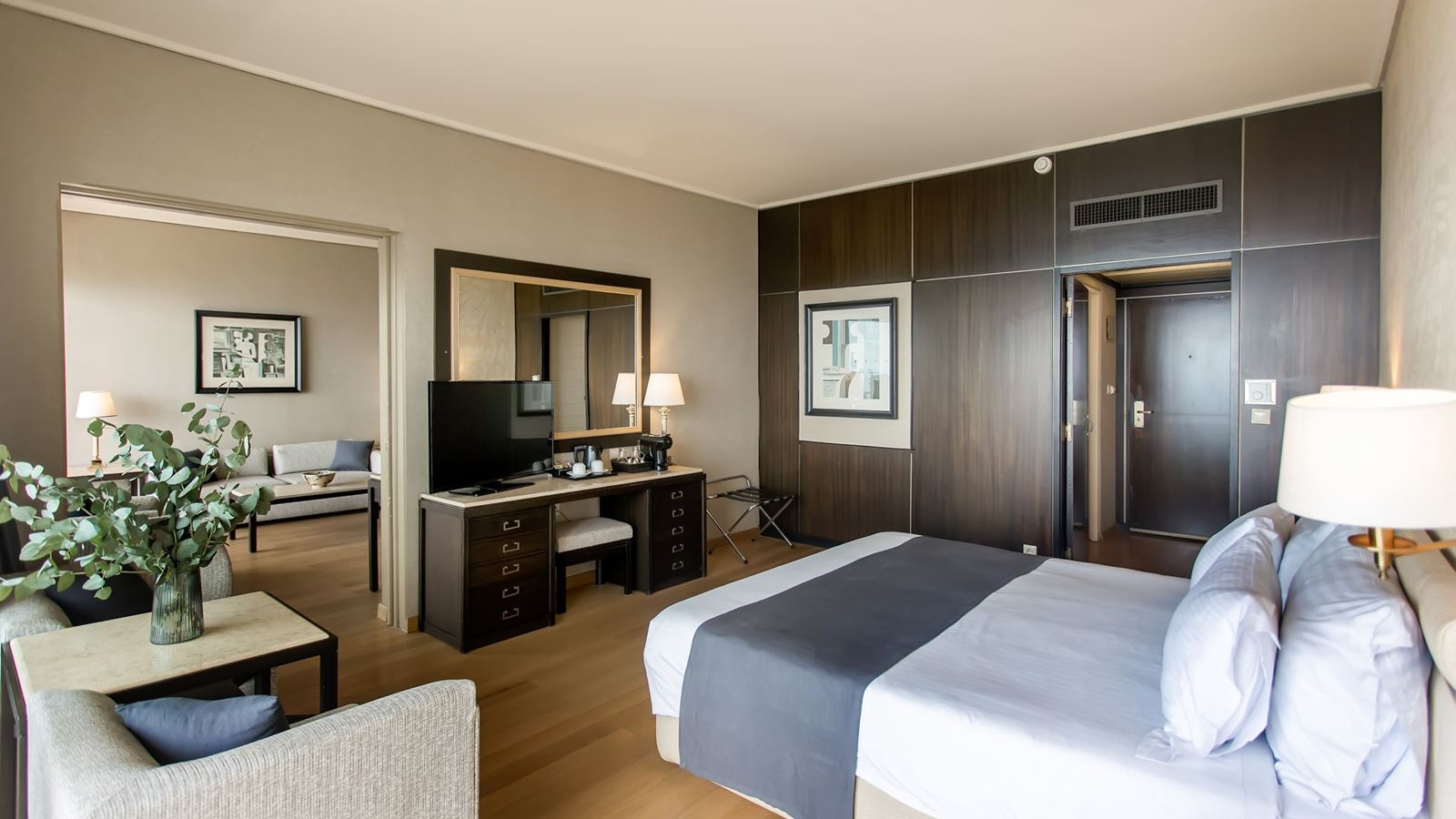 rooms-one-bedroom-suite-sea-view