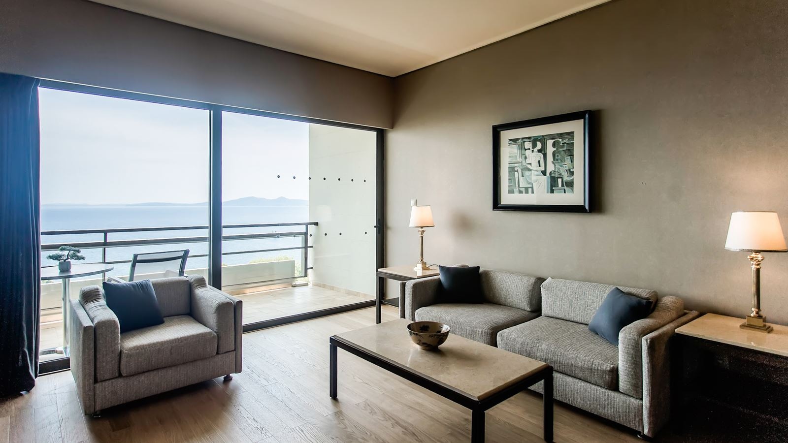 rooms-one-bedroom-suite-sea-view