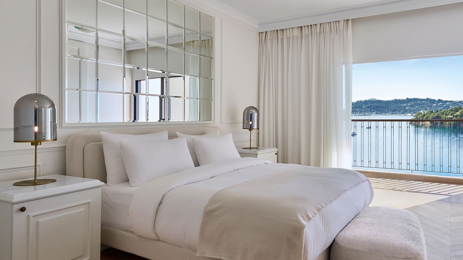 rooms-deluxe-family-suite-sea-view