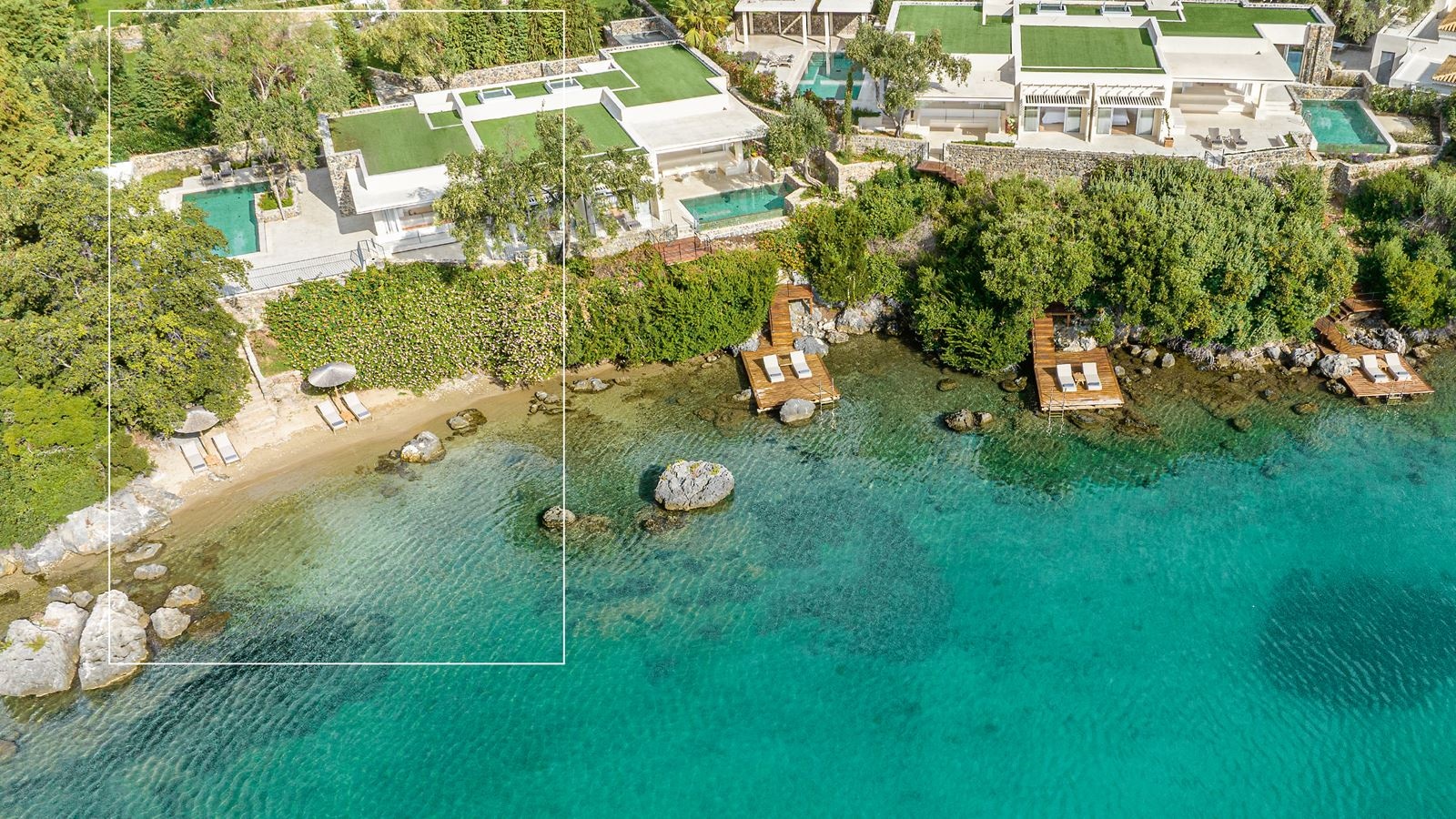 rooms-2bedroom-villa-waterfront-private-pool--private-beach