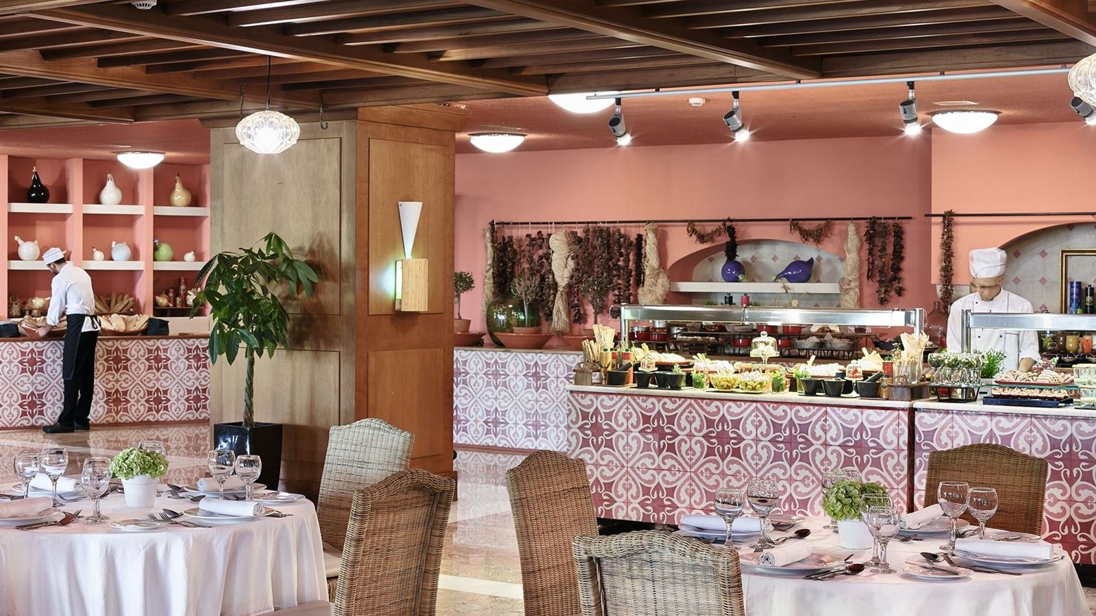 restaurants-restaurants