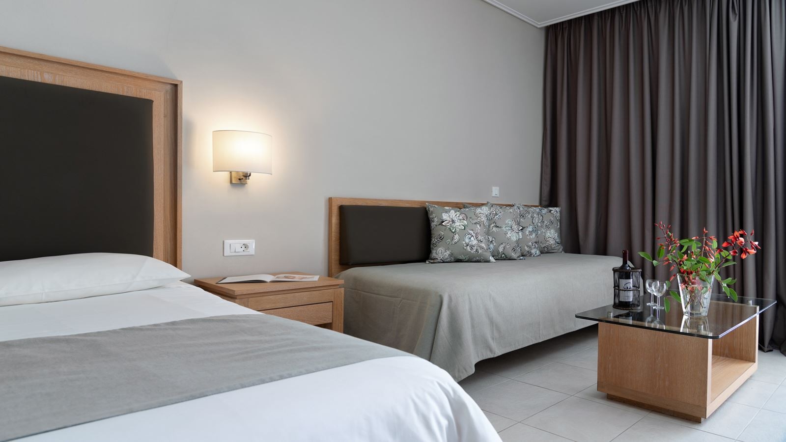 rooms-double-main-building-or-bungalow-garden-view