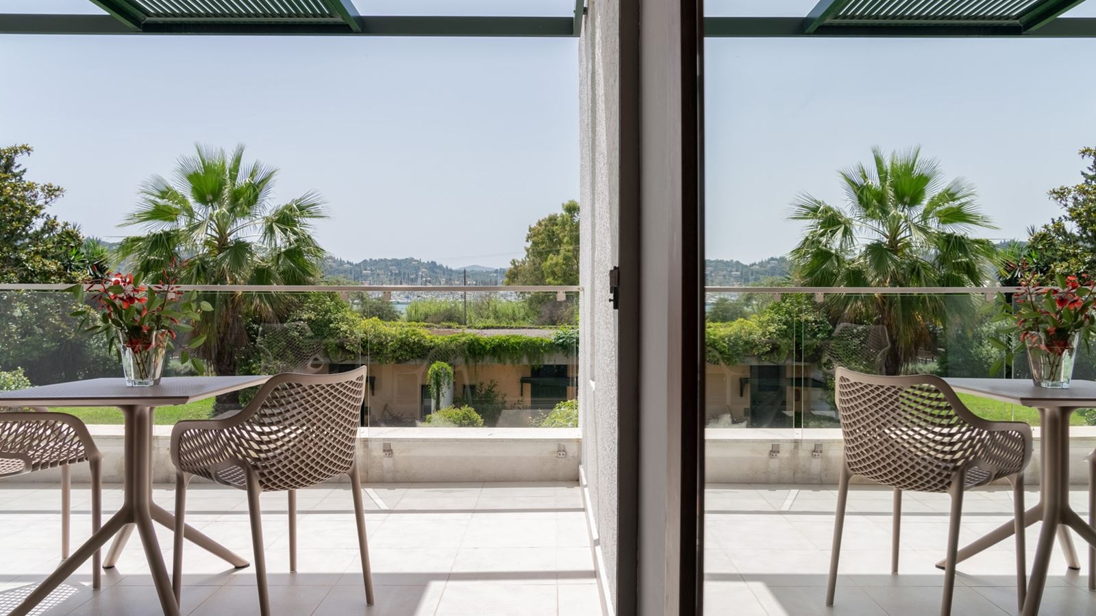 rooms-double-main-building-or-bungalow-garden-view