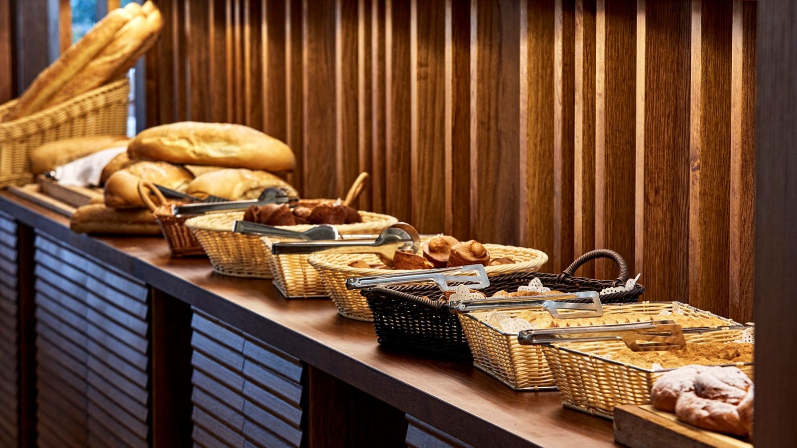 restaurants-horizon-mediterranean-buffet