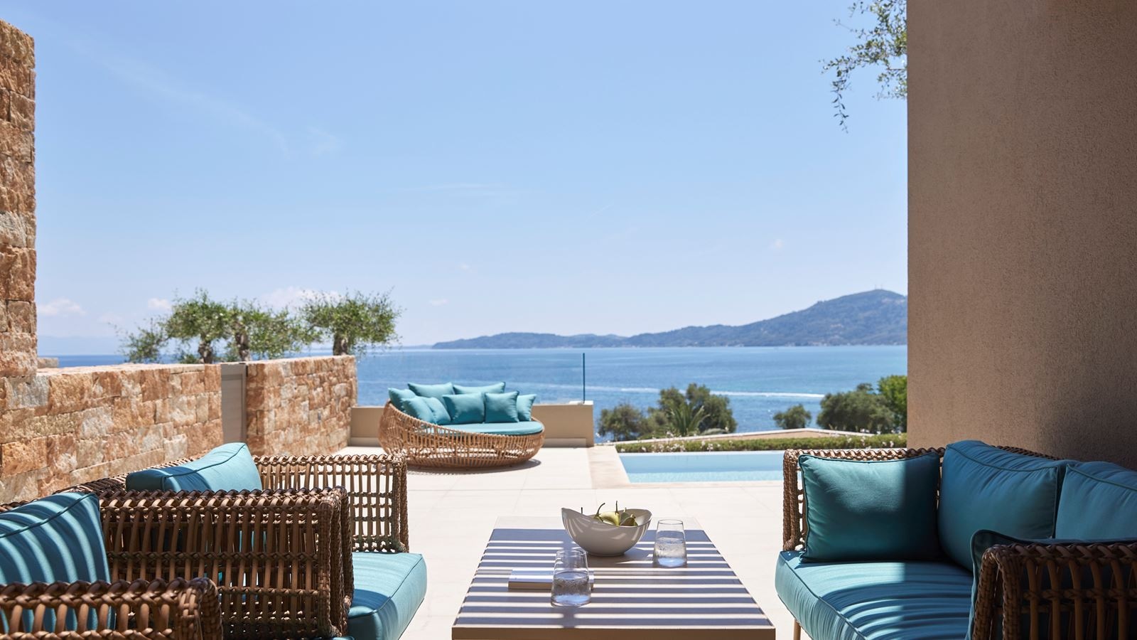 rooms-two-bedroom-bungalow-suite-private-pool-sea-view