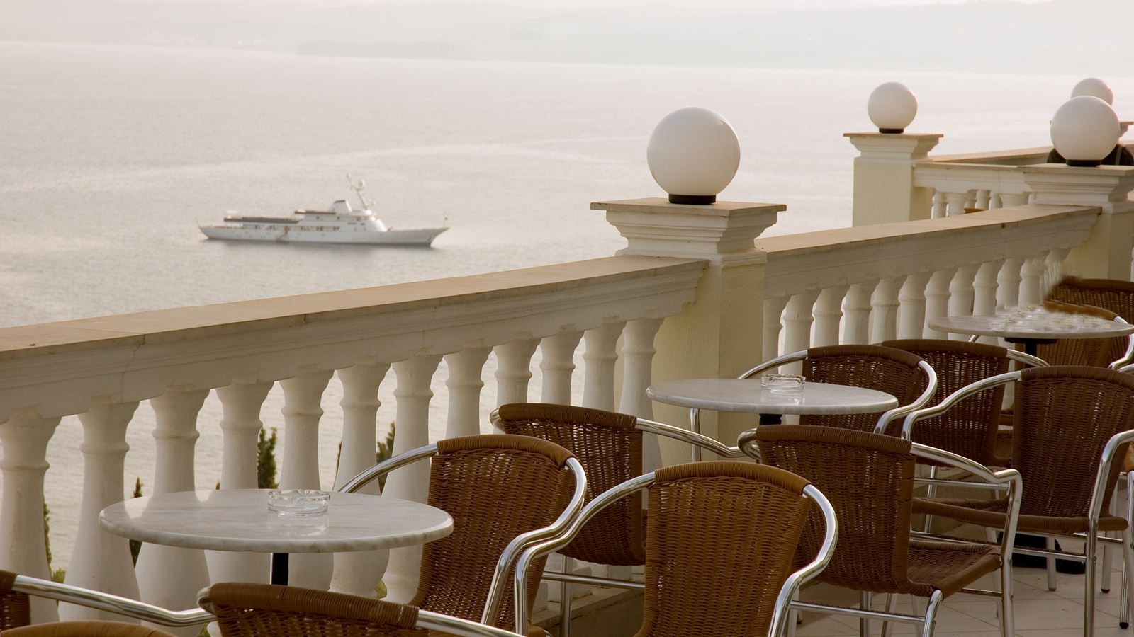 bars-poseidon-main-bar