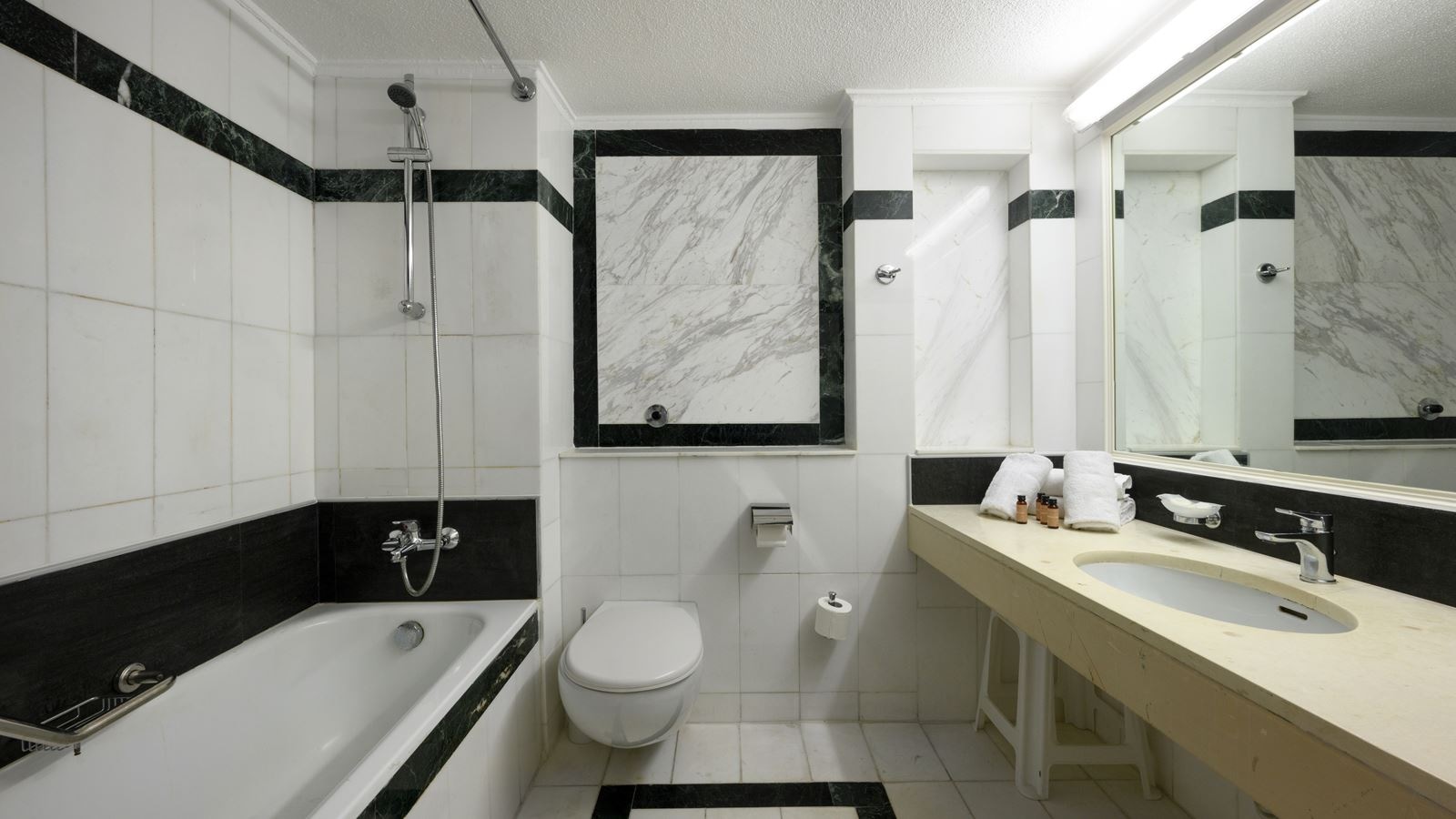 rooms-double-room-main-building--sea-view