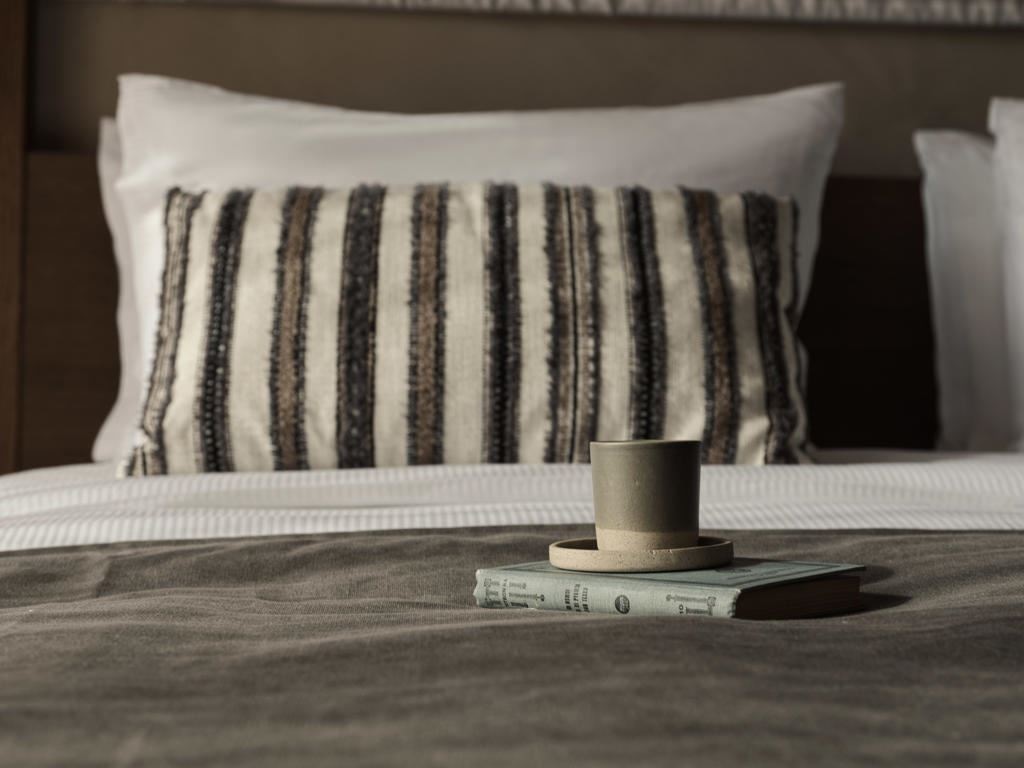 rooms-ottoman-garden-pool-suite