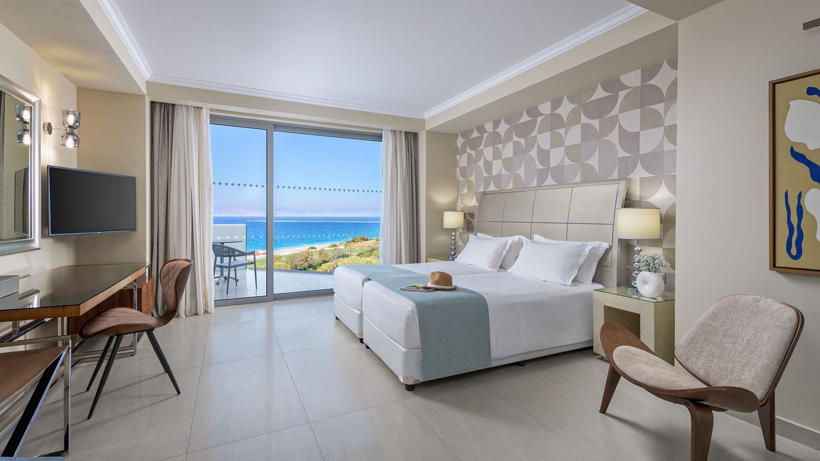 rooms-ambassador-suite-sea-view-with-personal-pool-signature-collection
