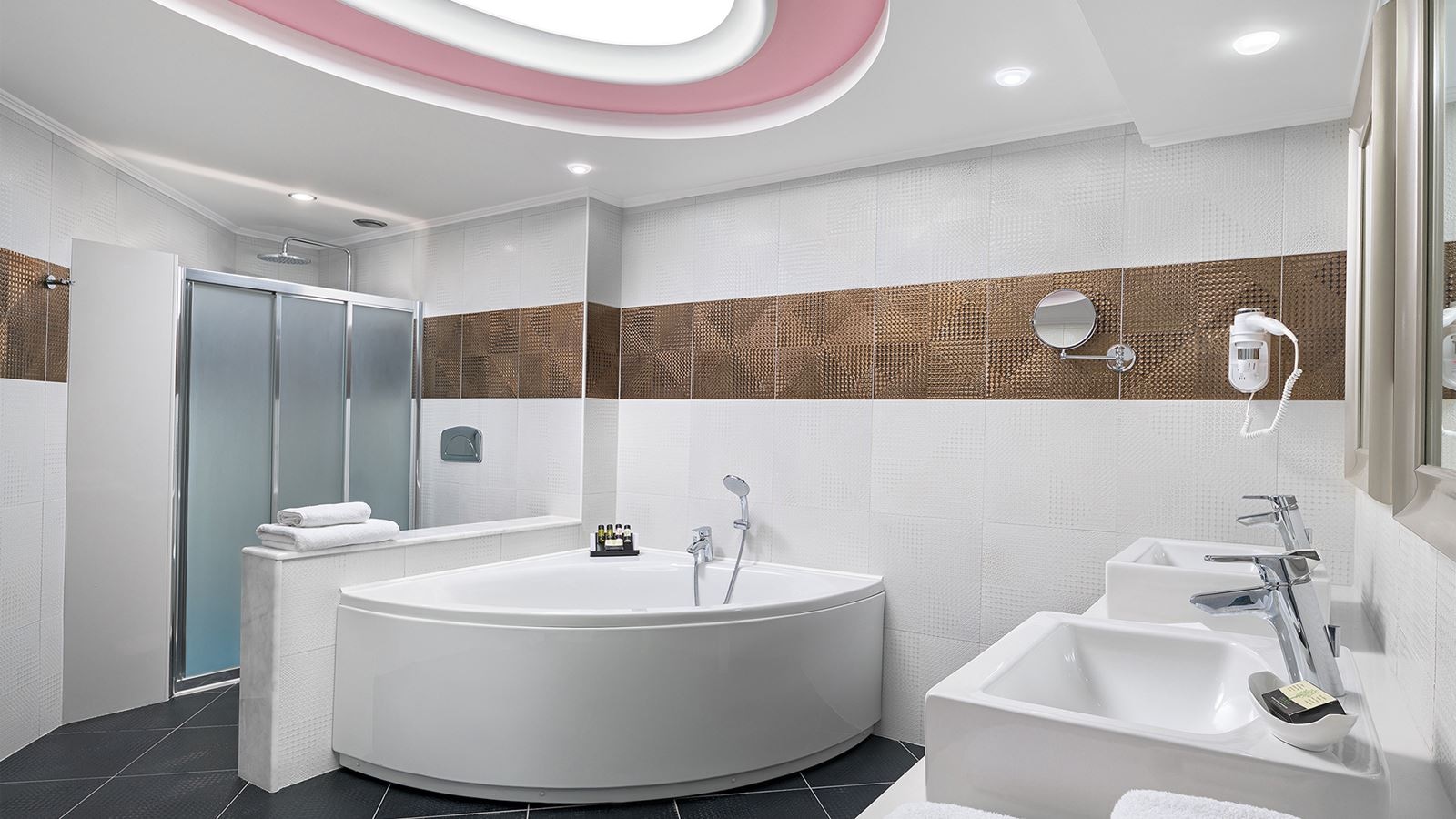 rooms-ambassador-suite-sea-view-with-personal-pool-signature-collection