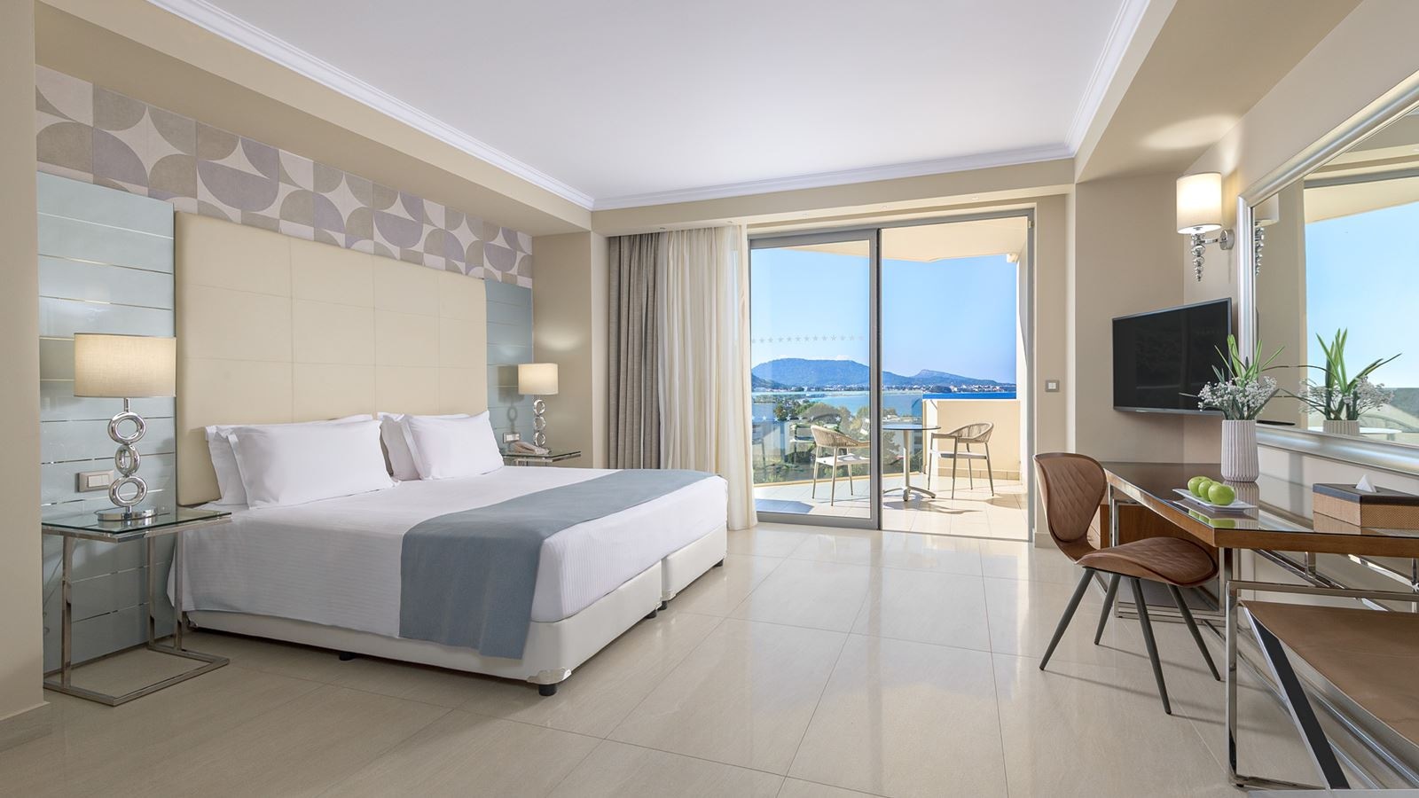 rooms-deluxe-single-sideseaview-with-balcony
