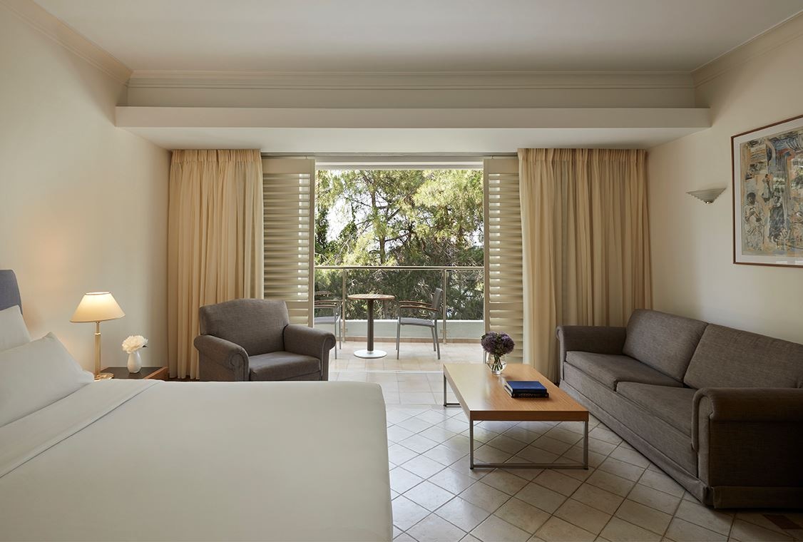 rooms-bungalow-forest-view-balcony-or-terrace