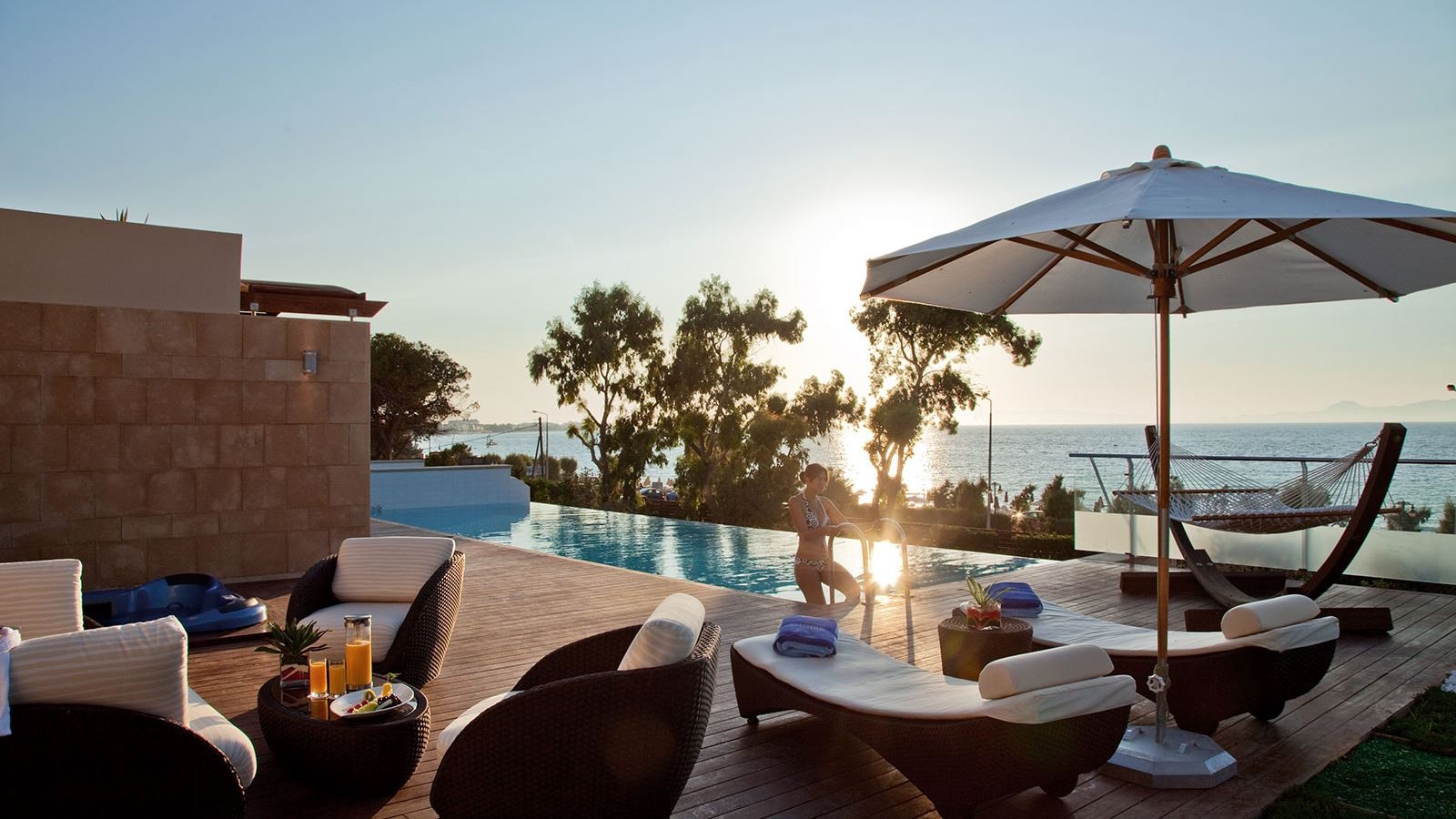 rooms-suite-executive-sea-view-private-pool