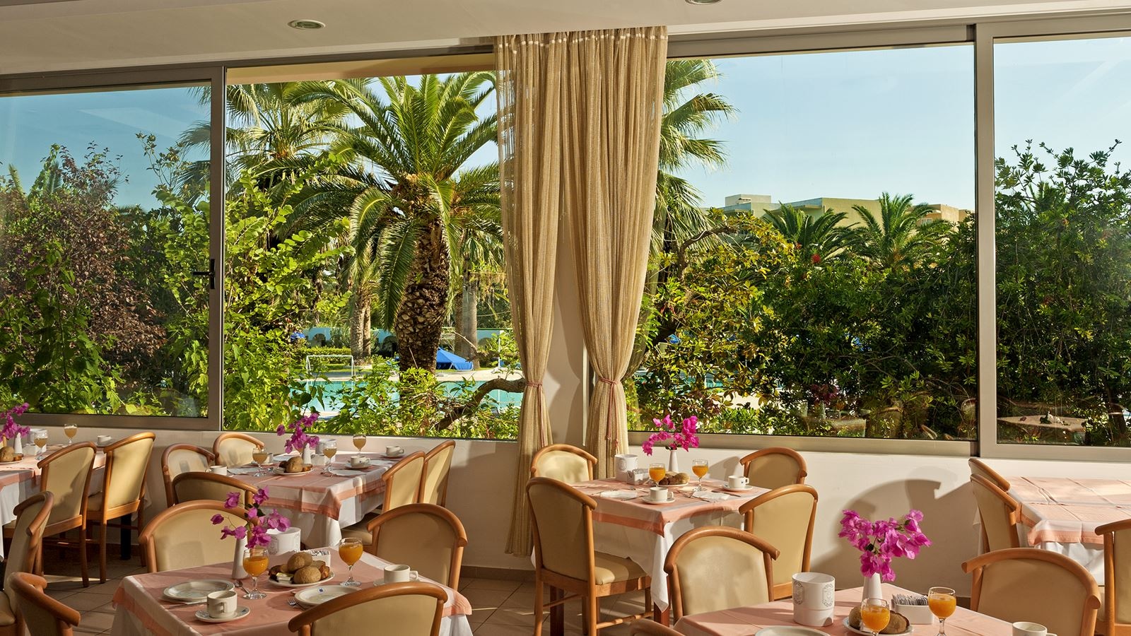 restaurants-main-restaurant