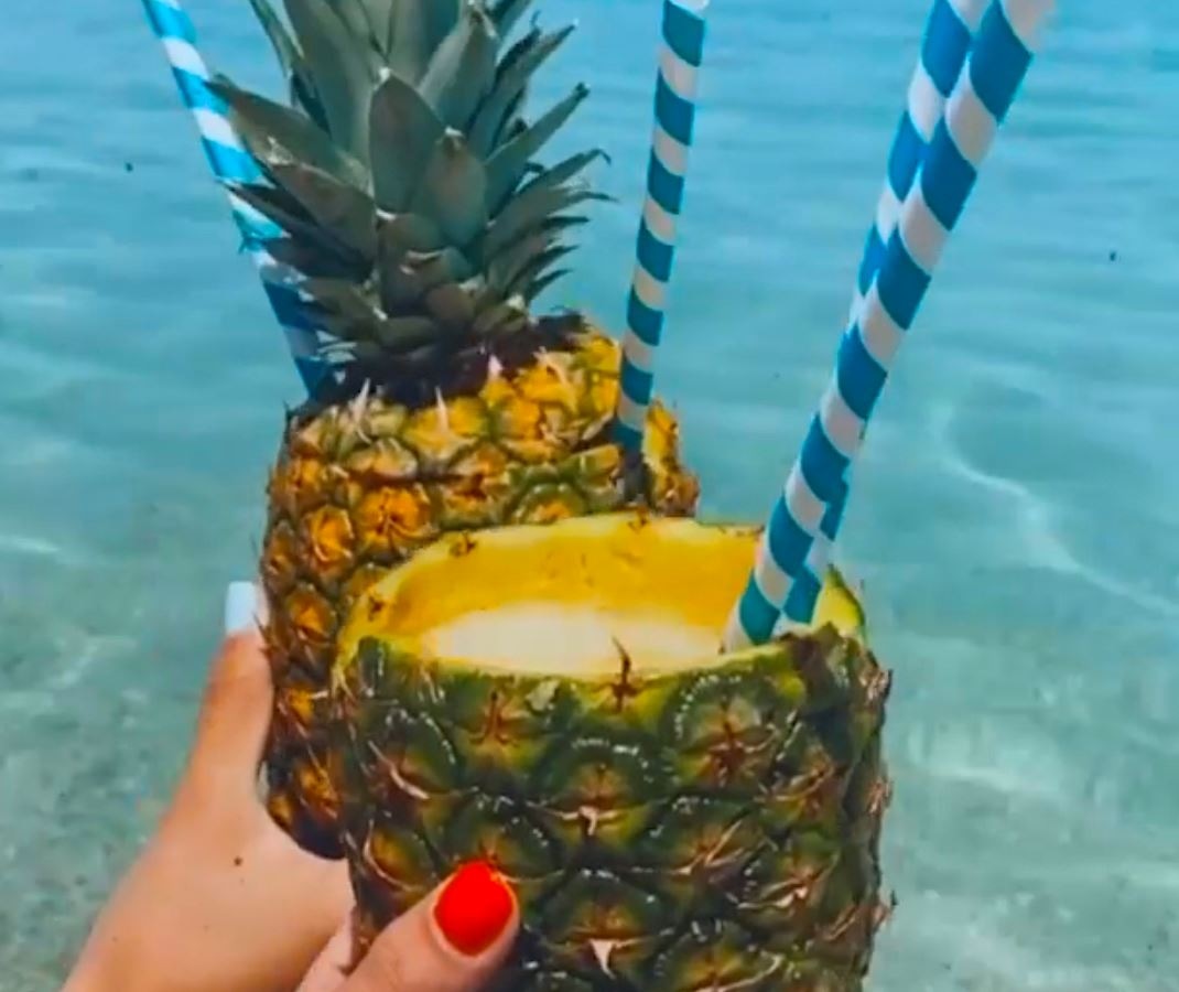 bars-agora-greek-kouzina--beach-bar