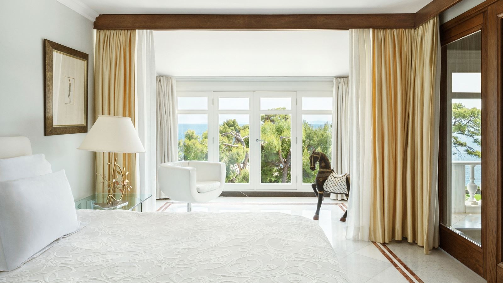 rooms-mediterranean-suite-sea-view