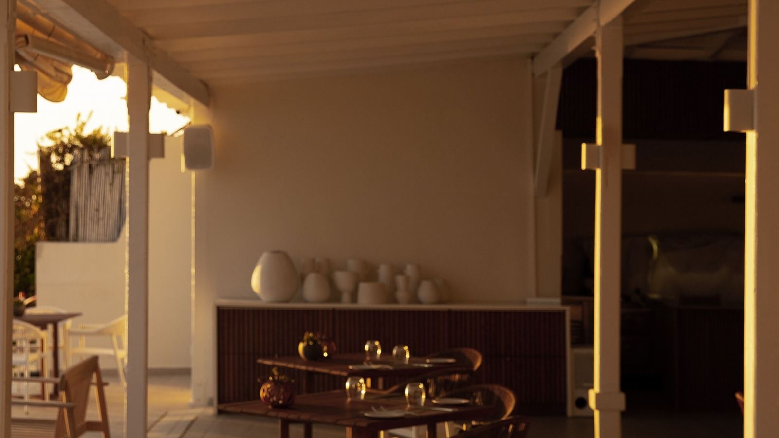 bars-antoninos-beach-bar-restaurant